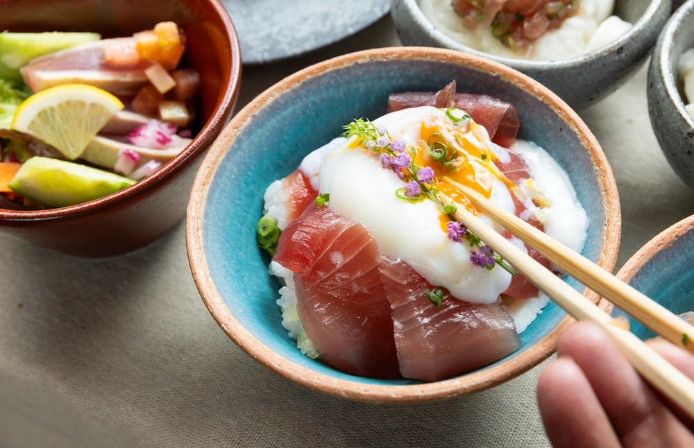 マグロ丼